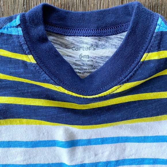 4/$10 Carter’s onesie bodysuit 6 months - Picture 3 of 4